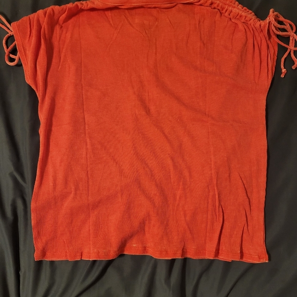 Chaser womans medium vneck button top with drawstring short sleeves - Picture 4 of 4